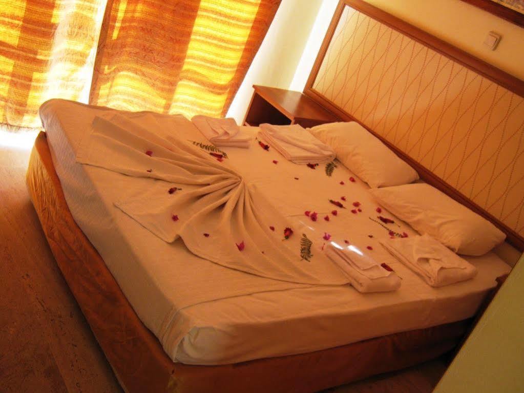 Tenda Hotel Bodrum ภายนอก รูปภาพ
